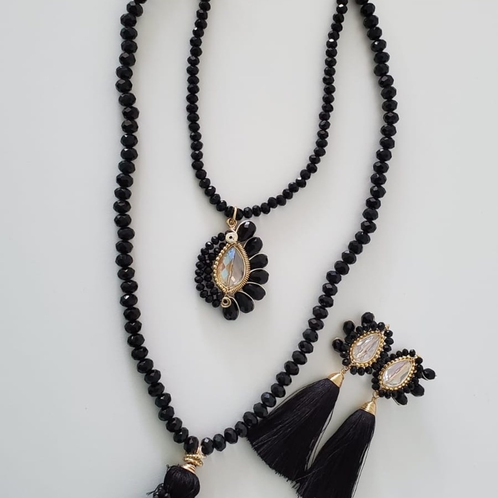Earnings necklace